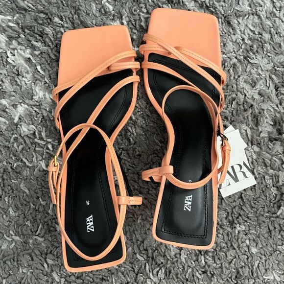 NWT Zara Strappy Heeled Leather Sandals - Picture 3 of 12